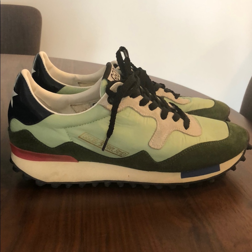 Sneakers, barely worn!